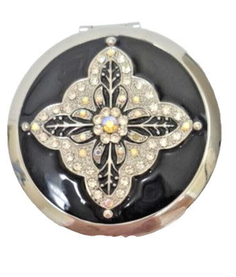 PRETTY MIRROR TO CARRY IN PURSE, POCKET OR NICE LITTLE GIFT