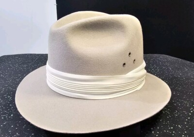 Broner Safari Tan 100% Wool Felt Fedora Hat Made In USA Size M (7⅛-7¼)  Designer