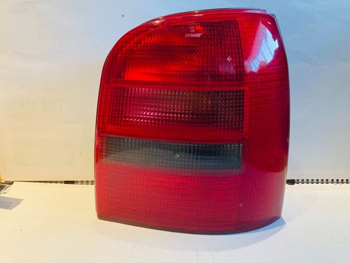 Audi A4 Bj.98/ gebr. Rücklicht Heckleuchte rechts 8D9945096 #994