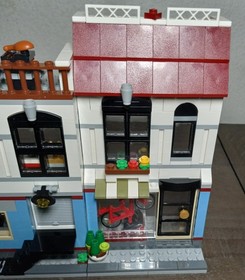 LEGO CREATOR: Bike Shop & Cafe (31026) Incomplete Used