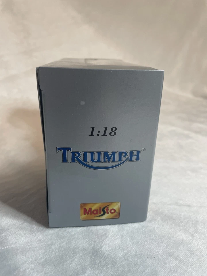 TRIUMPH SPRINT RS (Red) DIECAST MODEL SCALE 1:18 #39343 - Image 4 of 4