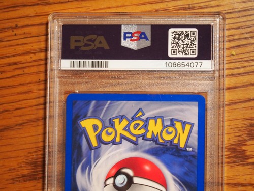 Pokemon 1st Edition Neo Discovery Houndoom rare foil card, PSA 8 - Picture 5 of 22