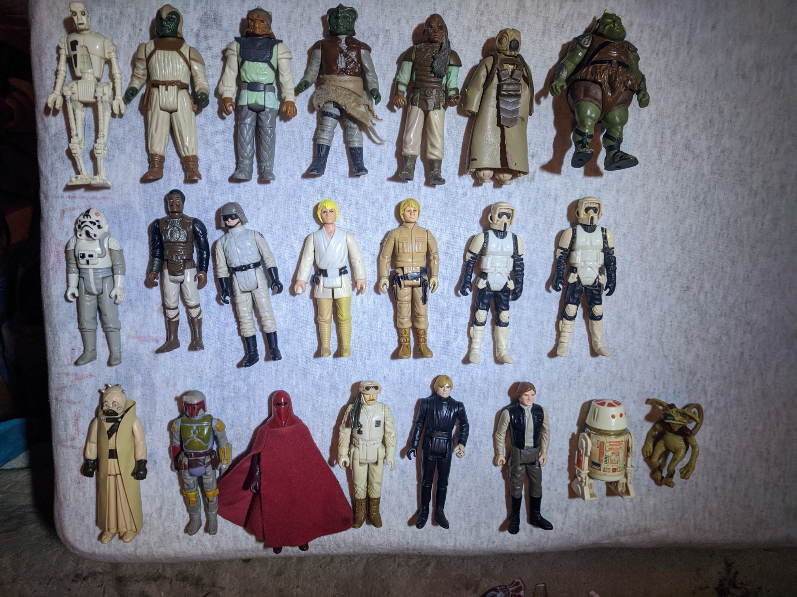 Star Wars Kenner Action Figures, Lot of 21 Vintage 1970s-1980s with Case
