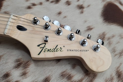 Fender Squier Stratocaster Guitar Full Thickness - Picture 5 of 15