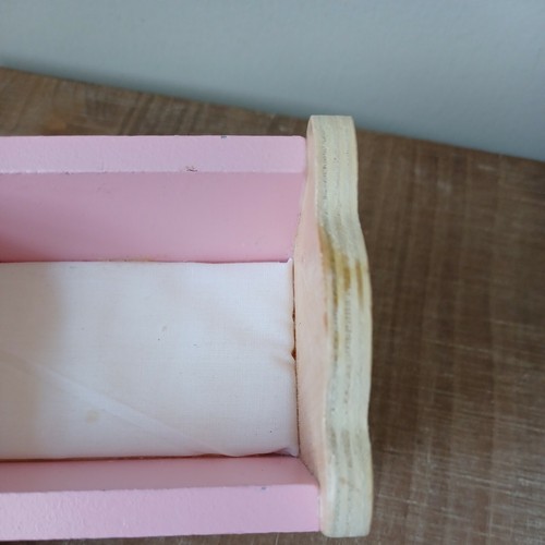 Rosa Holz Puppenhaus Möbel Kinderzimmer Schaukel Baby Krippe Bett Miniatur - Bild 6 von 11