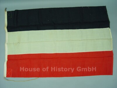 143632: black/white/red flag, size approx. 178 x 117 cm, imperial flag