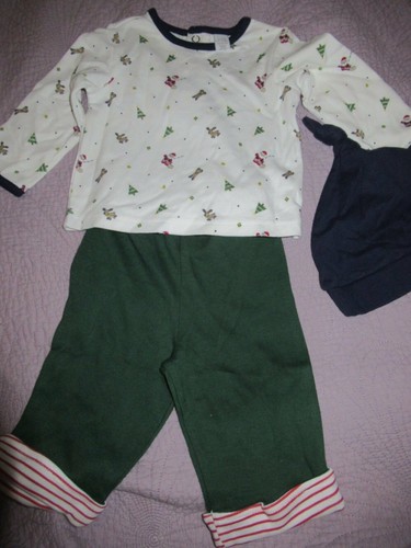 nwt First Impressions Christmas top, pants, beanie set baby boy 3 m 6 m - Picture 2 of 2