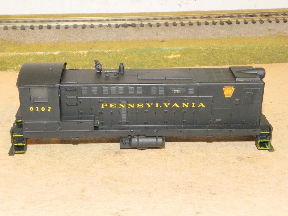 Athearn HO Custom Painted Pennsylvania PRR S-12 Diesel Locomotive Shell ...