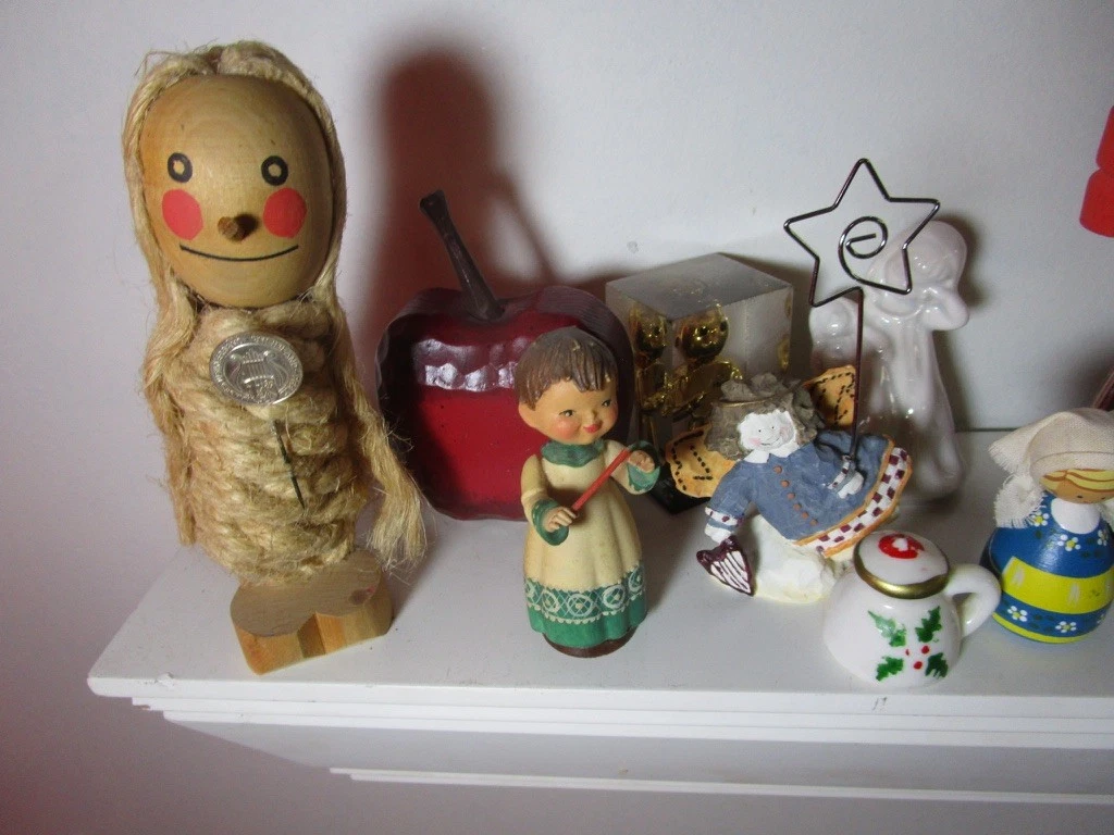 Curio figurines deals