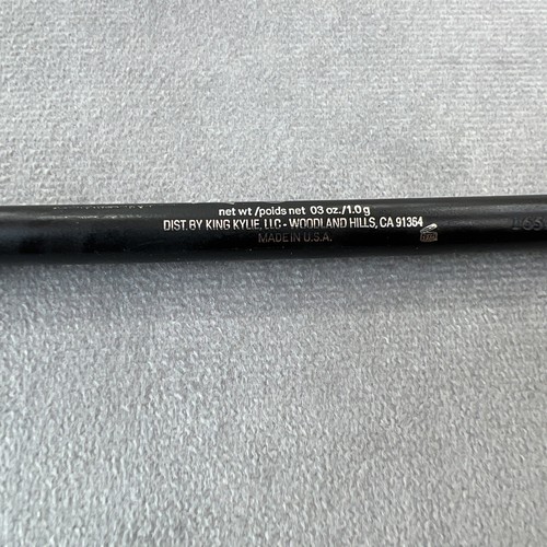 RARE Kylie Cosmetics Freedom Lip Kit Blue Matte Liquid Lipstick & Liner NEW - Picture 3 of 5