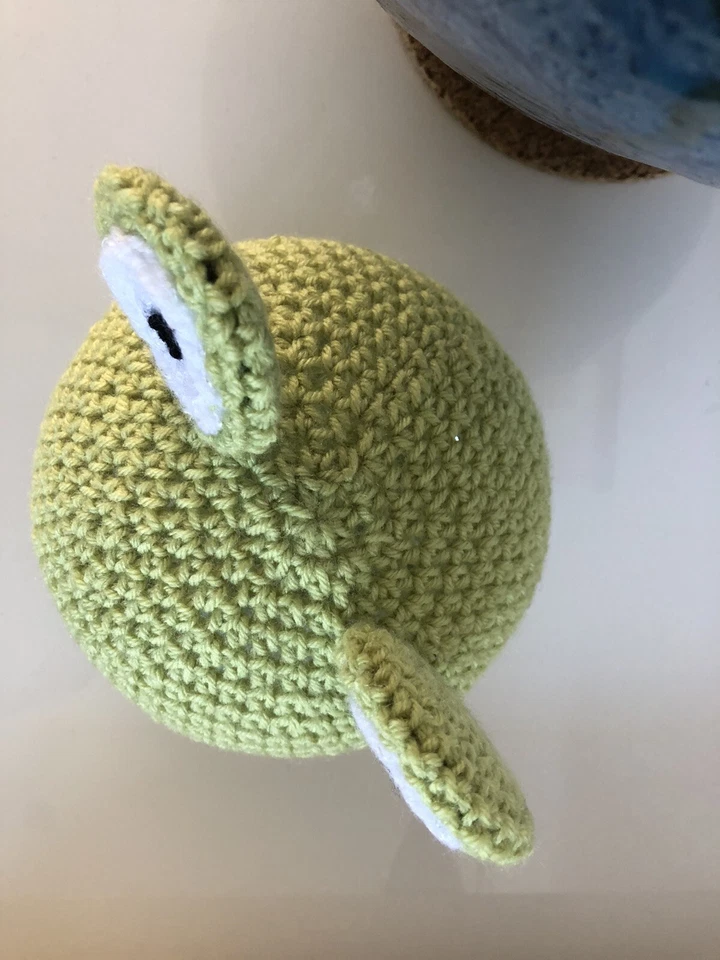 Gorro de rana verde ganchillo hecho a mano. 3 - 18 meses niño o niña Foto 4 de 4