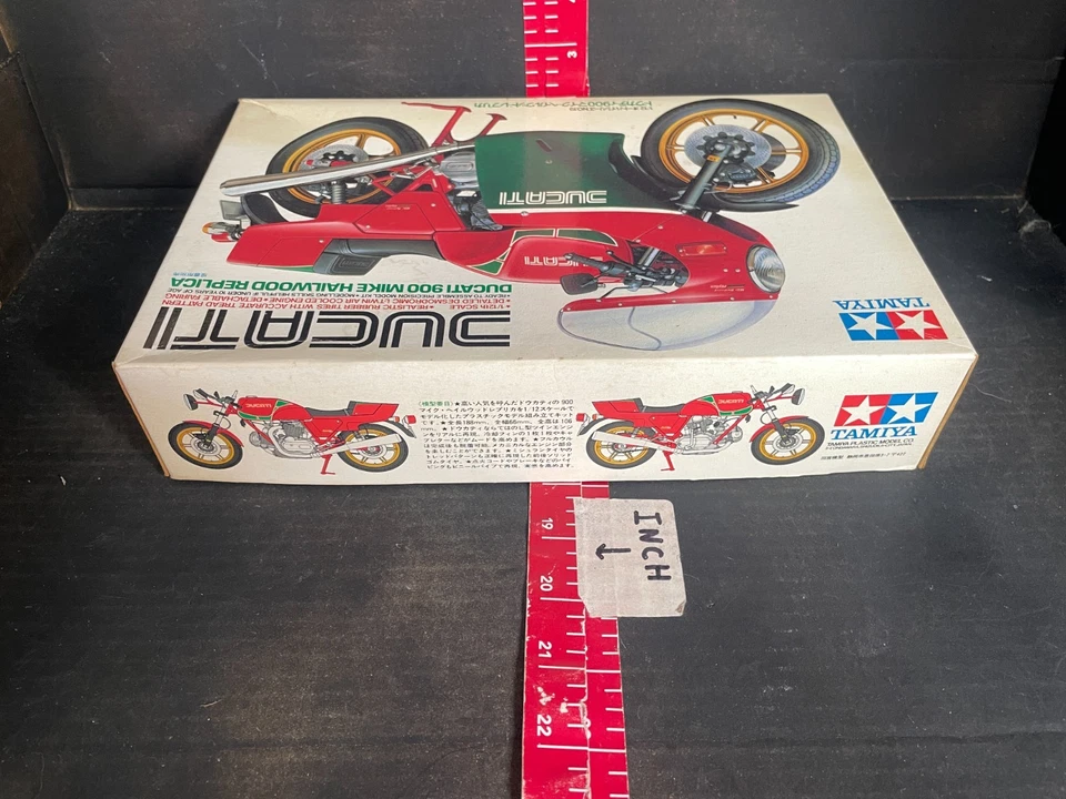 Bicicleta deportiva Tamiya 1/12 Ducati 900 Mike Hailwood réplica motocicleta Foto 4 de 4