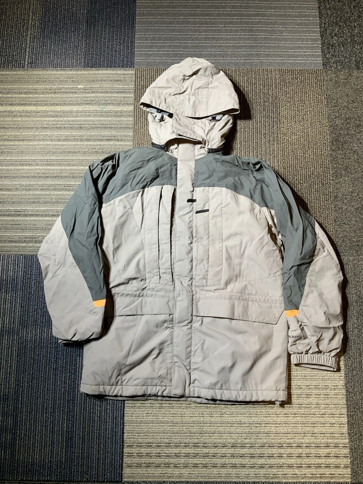 Men’s Woolrich Size Medium Ash Gray Insulated Ski Snow Winter Jacket