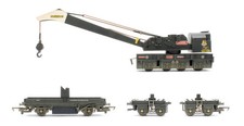 HORNBY 'OO' GAUGE R6183 BLACK BR 75T D51580 BREAKDOWN CRANE & WAGONS *WEATHERED