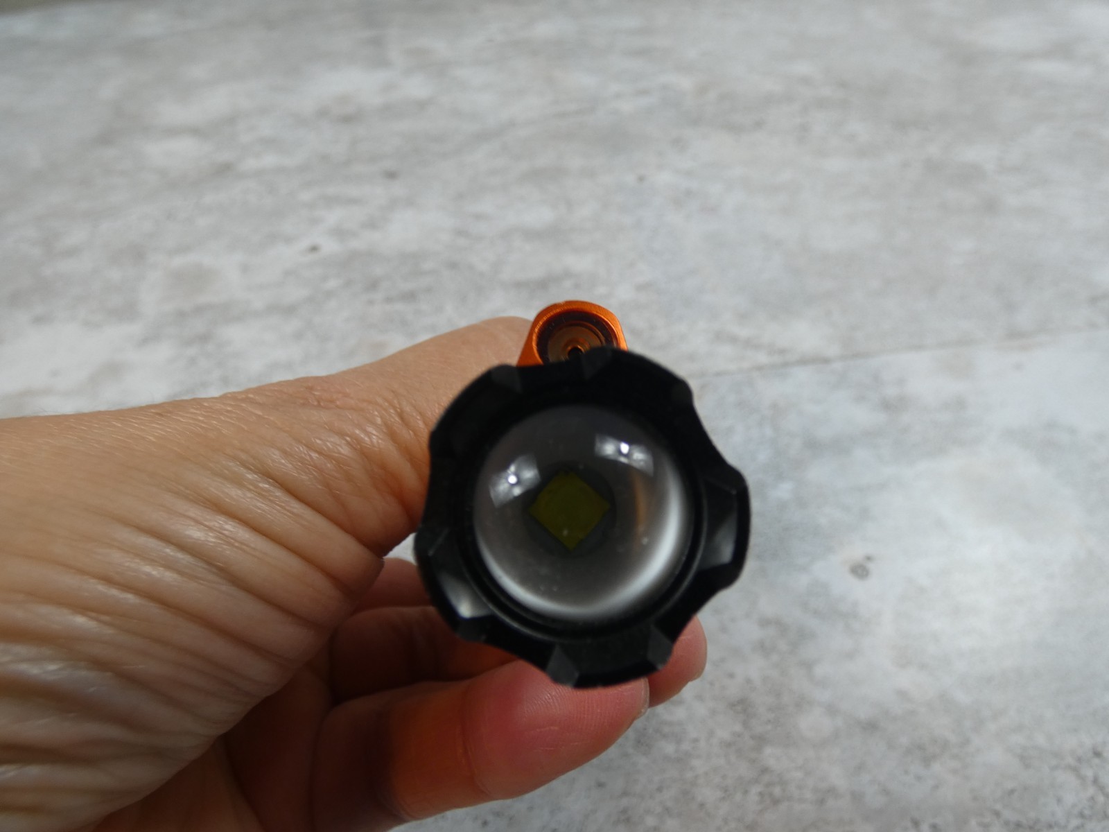 Klein Tools 56040 Rechargeable Focus Flashlight Laser Magnetic Clip See Video