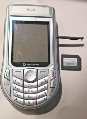   NOKIA 6630 VODAFONE Handy   Sammlerobjekt Mobiltelefon  Multimedia-Card 
