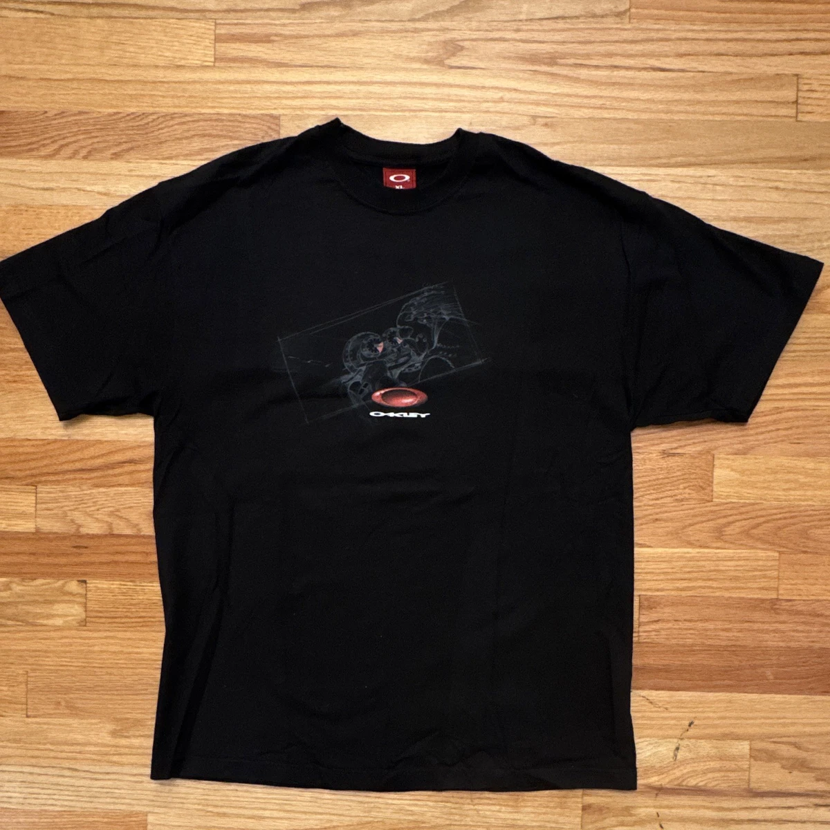 Oakley Men's T-Shirts for sale | eBay
