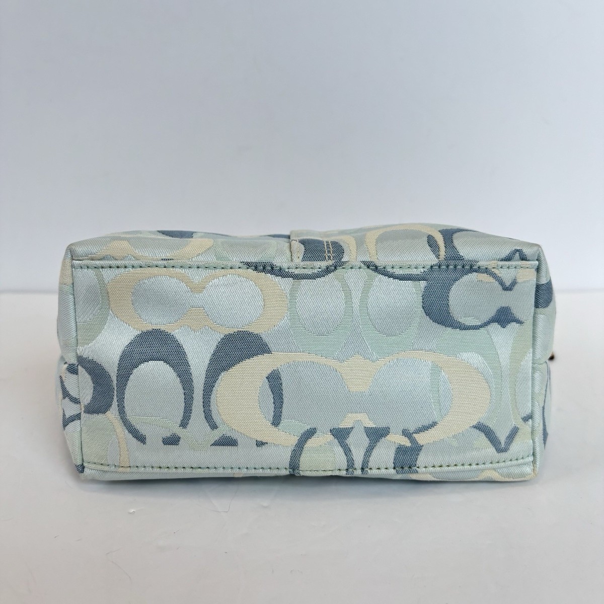 バッグ Coach Blue Optic Signature Canvas Pouch Vintage Coach Optic Signature Classic Pouch Blue Purse