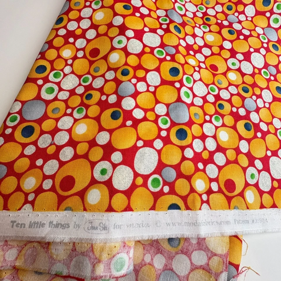 Ten Little Things Moda Fabric Jenn Ski 34" x 42" Pc Dot Print Quilt Craft Gift - Image 4 of 4