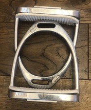 4 1/2" Edelstahl Steigb&uuml;gel mit wei&szlig;en Gummiprofilen