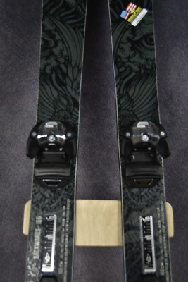 スキー LIBTETECH BACKWARDS 172 Lib Tech Backwards Skis | Lib