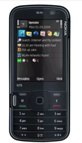 Hãy chiêm ngưỡng chiếc điện thoại Nokia giả mô hình đầy chi tiết và chân thực. Với thiết kế cổ điển, những nét đẹp của Nokia được tái hiện trên mô hình này. Bạn sẽ cảm thấy như đang sở hữu một chiếc Nokia thật sự khi nhìn vào mô hình này.