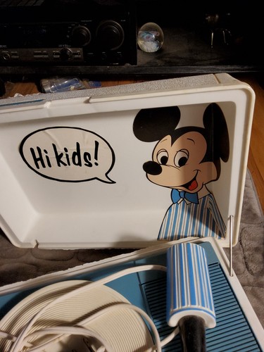 Reproductor de discos Disney Sears Mickey Mouse vintage años 70 - probado funcionando 7 discos - Imagen 5 de 7