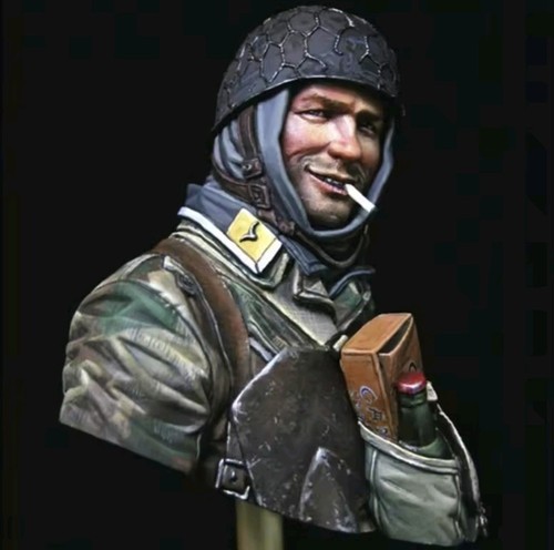 1/10 Bust Resin Figure Model Kit War WW2 German Paratrooper Soldier Unpainted - Picture 2 of 2