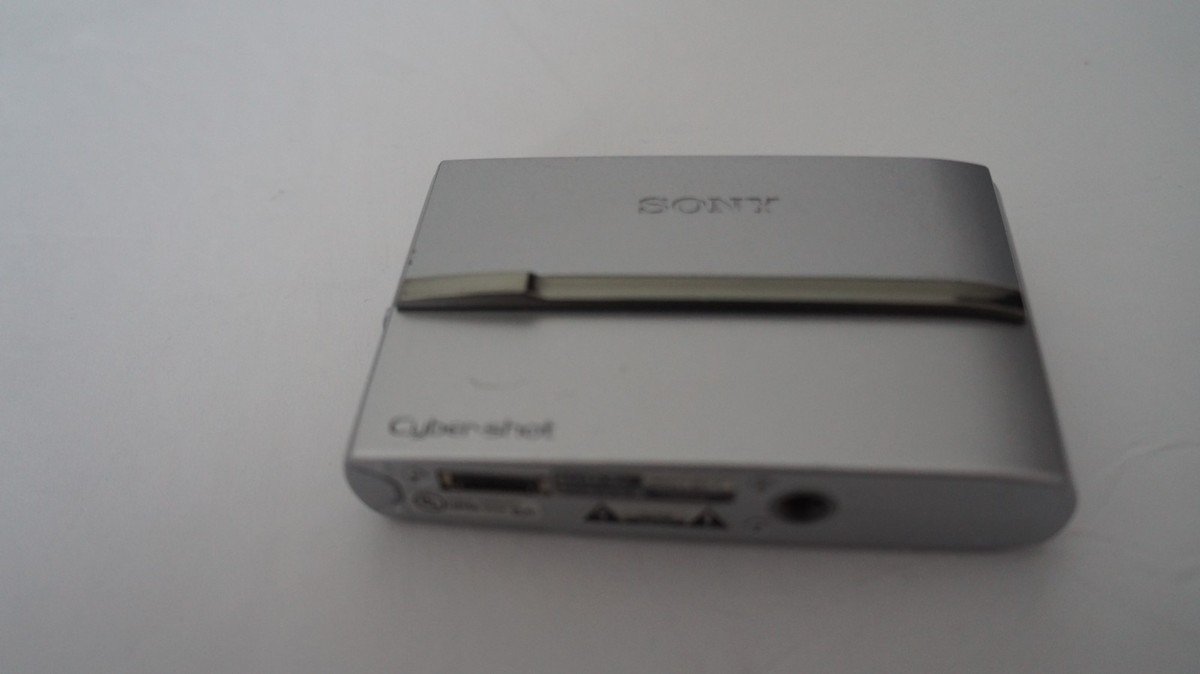 Sony Cyber-shot DSC-T9 6.0MP Digital Camera - Silver for sale