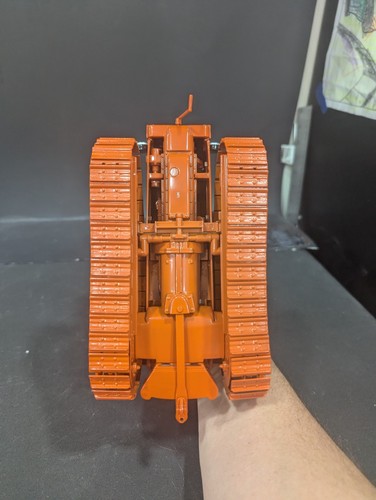 1/16 DieCast SpecCast Allis-Chalmers Model "K" Widetread Crawler NTTC 2001 - Picture 10 of 16