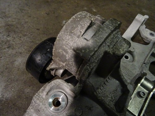 Ford focus 2.0 tdci diesel auxiliary belt tensioner mount 2011 - 2017 tensionor - Picture 4 of 11