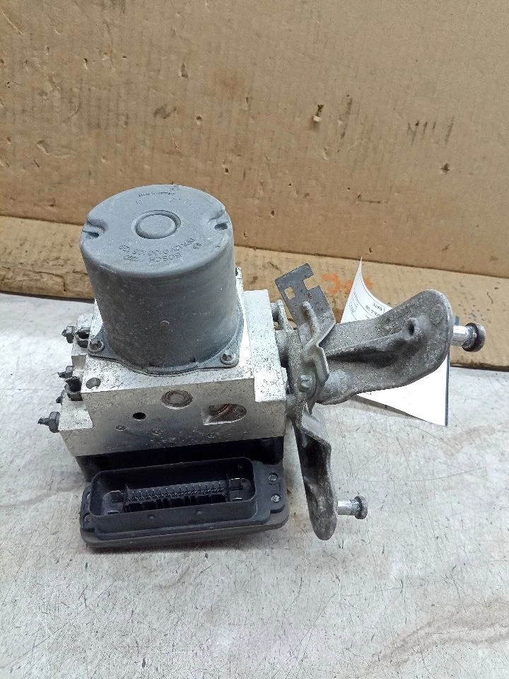 Used ABS Pump and Motor Assembly fits: 2007 Mercedes-benz Mercedes cls-class 211 Foto 2 de 4