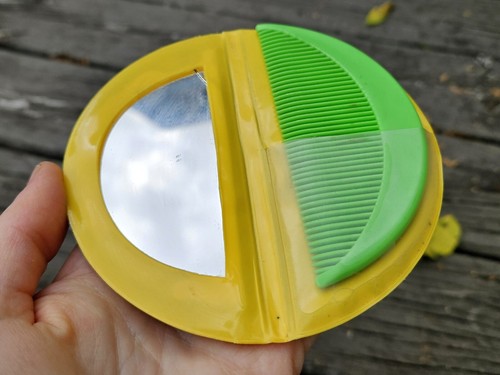 Set Vintage 1984 Cavolo Patch Bambini Giallo Specchio Compatto E Pettine Verde - Foto 6 di 10