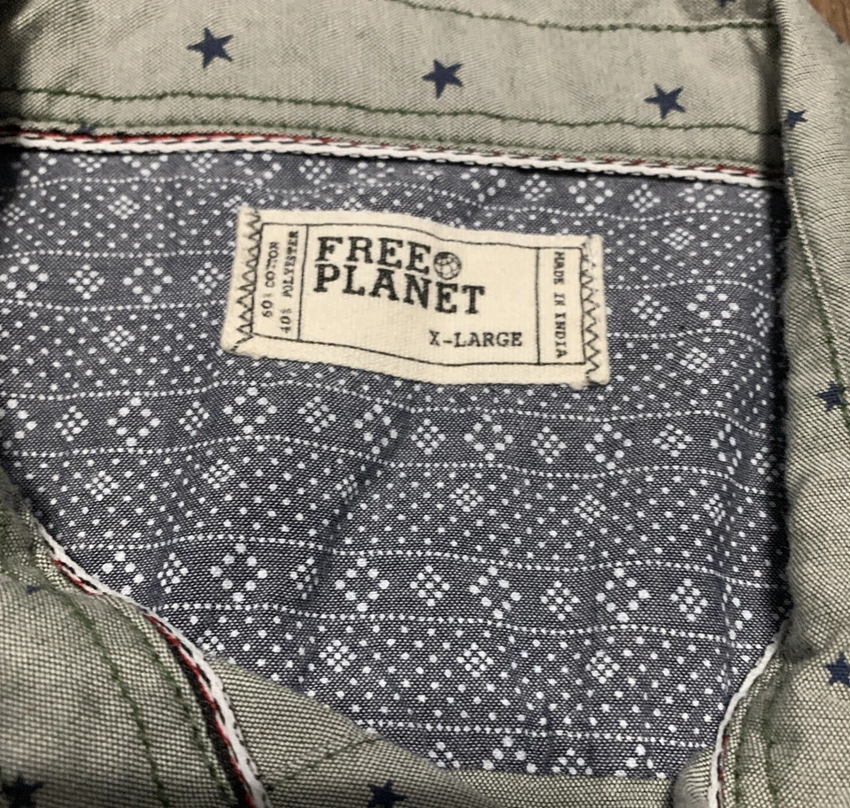 Camisa Free Planet Boys Manga Corta Botón Talla XL Estampado de Estrellas Foto 4 de 4