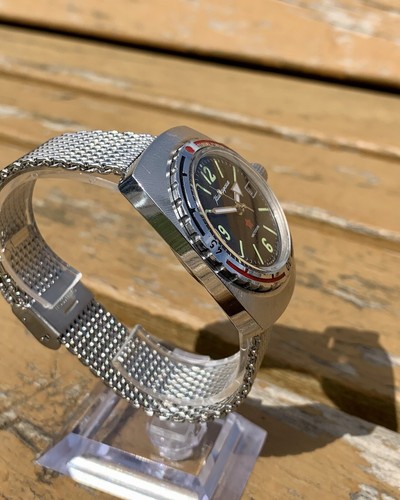 Vintage Soviet Watch Vostok Amphibia Made In USSR Mechanical Wristwatch 1980s - Picture 9 of 12