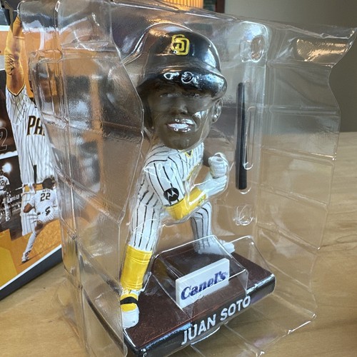 2023 San Diego Padres #22 Juan Soto Shuffle Canel's Bobblehead SGA Baseball Bat - Picture 8 of 18