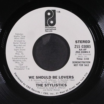 STYLISTICS: we should be lovers / same PHIL INT'L 7'' Single 45 RPM
