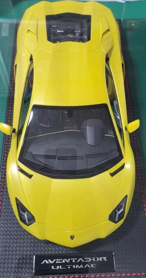 MR COLLECTION MODELS LAMBORGHINI AVENTADOR ULTIMAE 1/18 Giallo Belenus LAMBO050D - Immagine 3 di 4