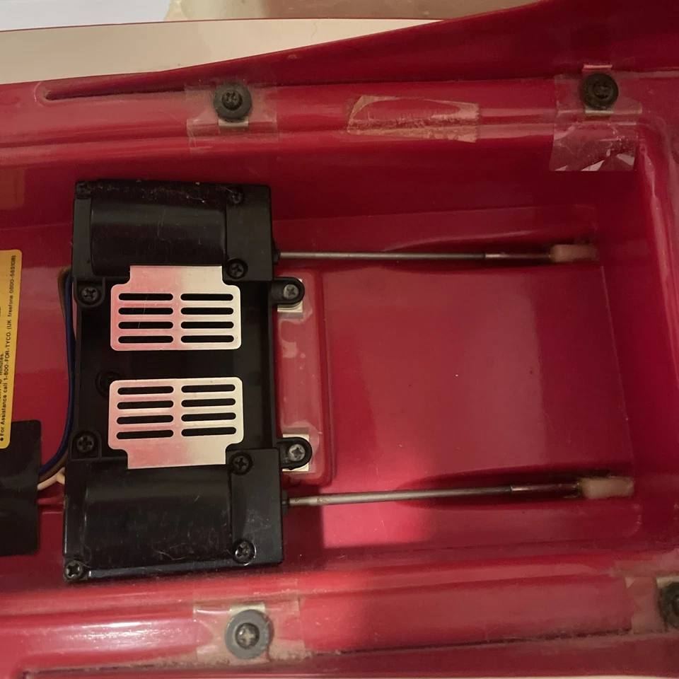 Vintage 90s TYCO RC 9.6v TWIN TURBO HYDROPLANE Speed Boat Kyle Wimann UNTESTED - Image 4 of 4