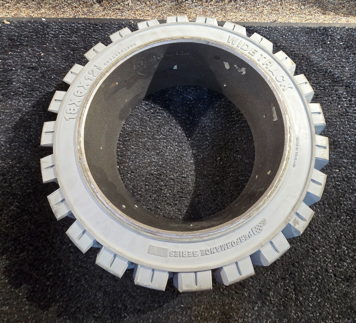 (QTY 1) Wide Track 18x6x12-1/8 Press-On Solid Rubber Forklift Tire C6T57040074