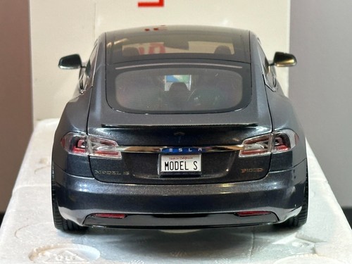 Tesla Diecast Maßstab 1:18 Model S P100D silber *COA offene Box fehlt - Bild 6 von 24