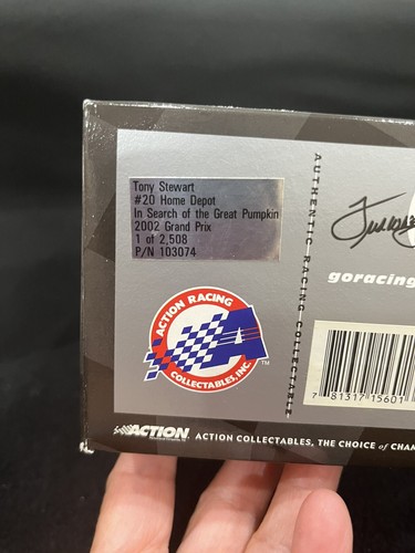 2002 Tony Stewart Home Depot IN SEARCH OF THE GREAT PUMPKIN 1:24 CLEAR - Picture 9 of 9