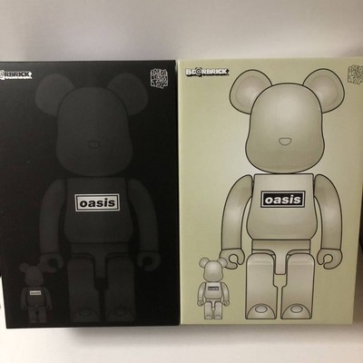 Super Rare Bearbrick Oasis White Black Set 100 400 (BE RBRICK 