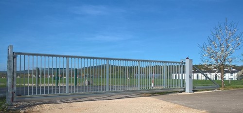9,0x1,8 AR Industrietor Schiebetor Hoftor freitragend E-Antrieb SOFORT verfügbar - Bild 12 von 12