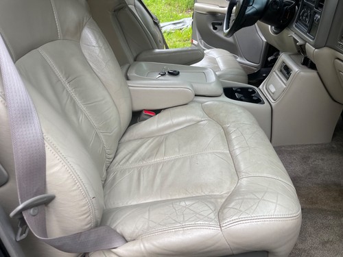 2001 Chevrolet Suburban - Picture 11 of 29