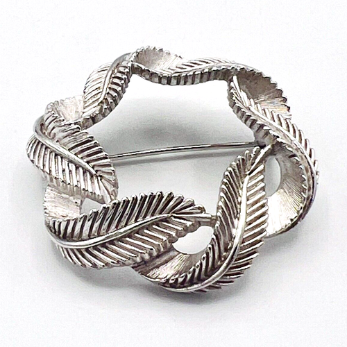 Vintage Signed Crown Trifari Silver Tone Leaf Feather Circle Wreath Brooch Pin - Picture 2 of 8