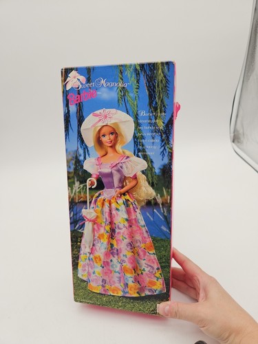 Muñeca Barbie Sweet Magnolia 1996 exclusiva de Wal-Mart rubia Mattel 15654 - Imagen 7 de 7