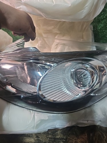 HYUNDAI IX35 2010-2013 NS LEFT PASSENGER SIDE HALOGEN HEADLIGHT HEADLAMP - Picture 7 of 8