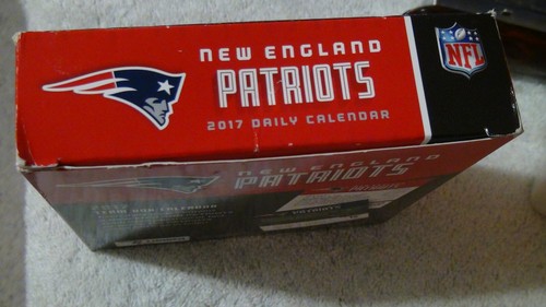 New England Patriots NFL 2017 Sealed Desktop Daily Calendar - Picture 8 of 15