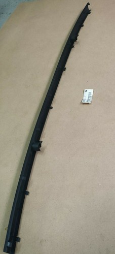 BMW E39 rear bumper center trim cover genuine 51128205246 @NEW@ WITH PDC - Picture 3 of 4